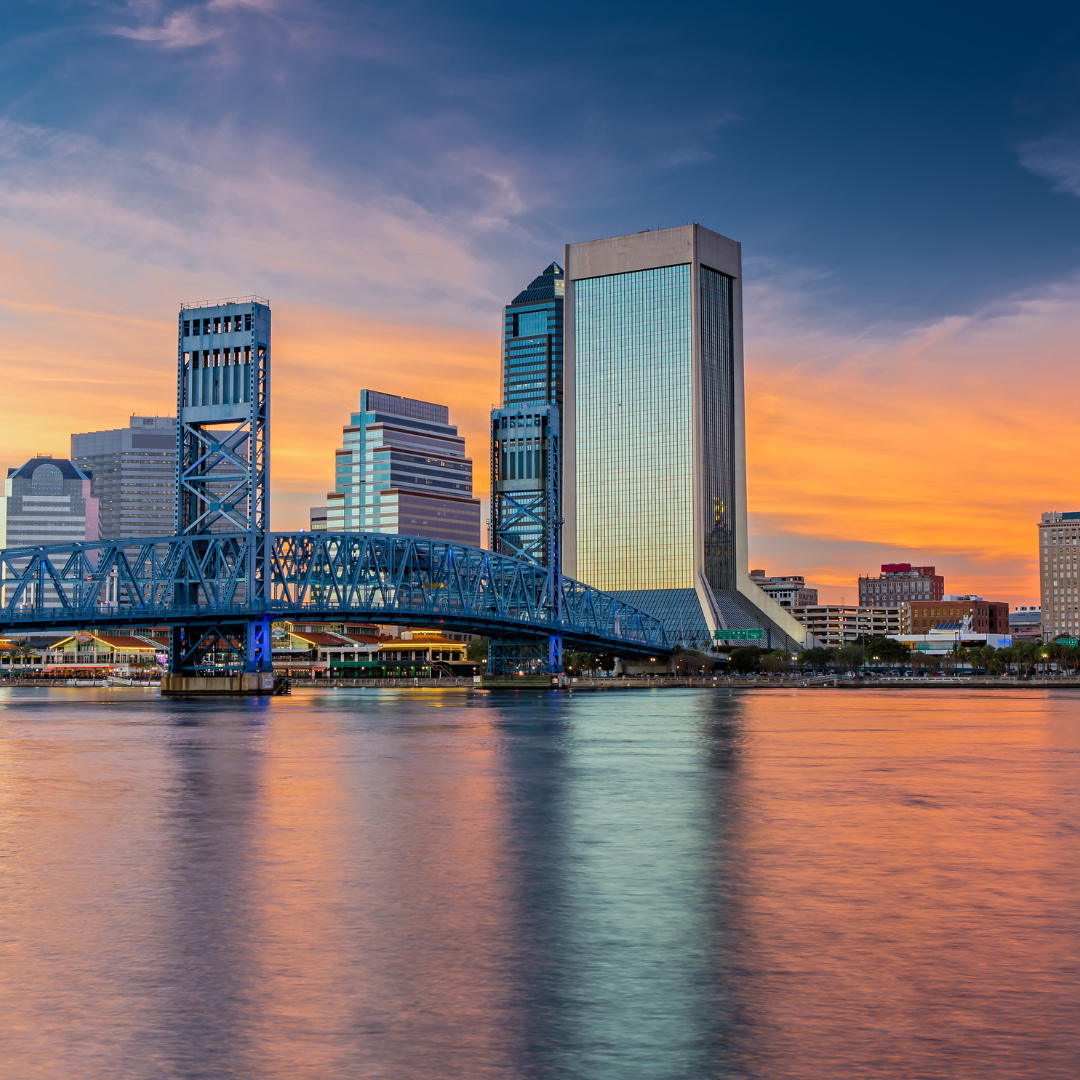 alt="sunset view in Jacksonville, FL"